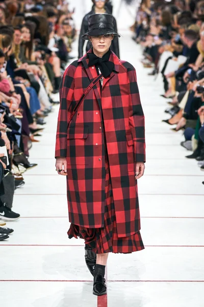 Look 34